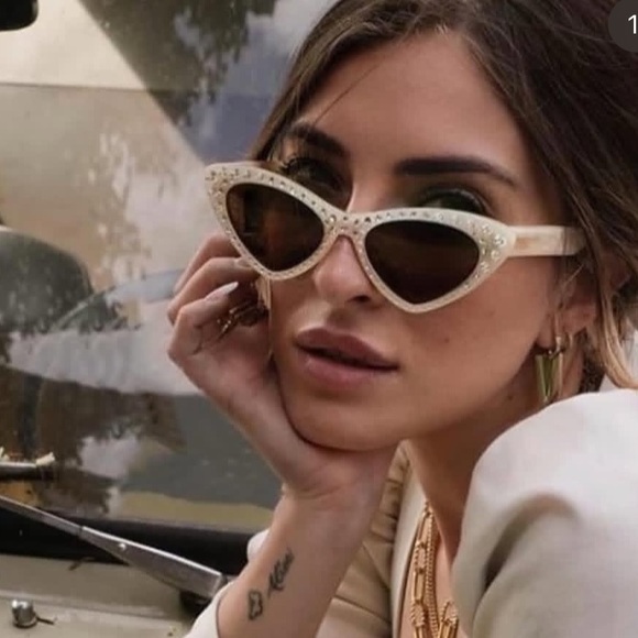 Moschino Sunglasses, New 225